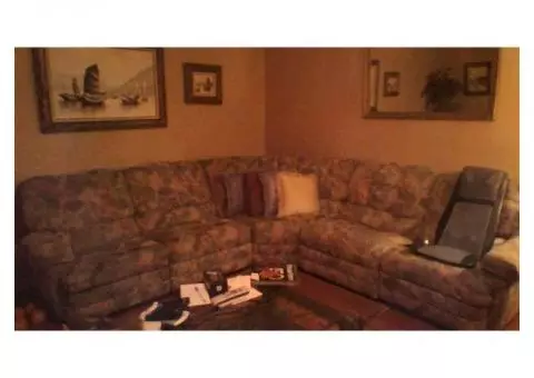MOVING............ MUST SELL( ASAP) FURNITURE/ HOUSEHOLD ITEMS